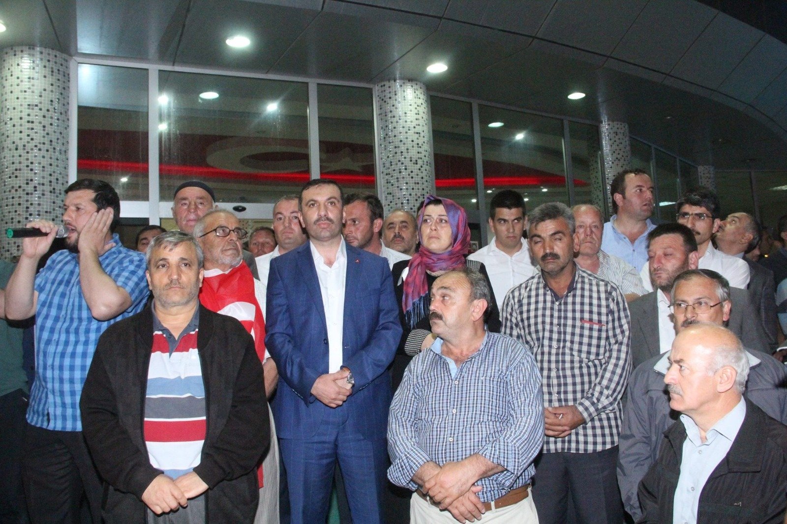 SARICAOĞLU; DÜNYA MİLLETİMİZİN GÜCÜNÜ GÖRDÜ